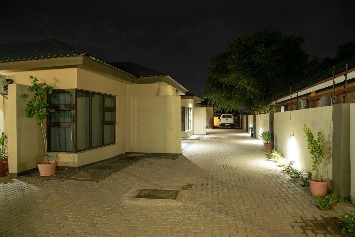 PeaconWood Boutique Guesthouse Palapye Extérieur photo