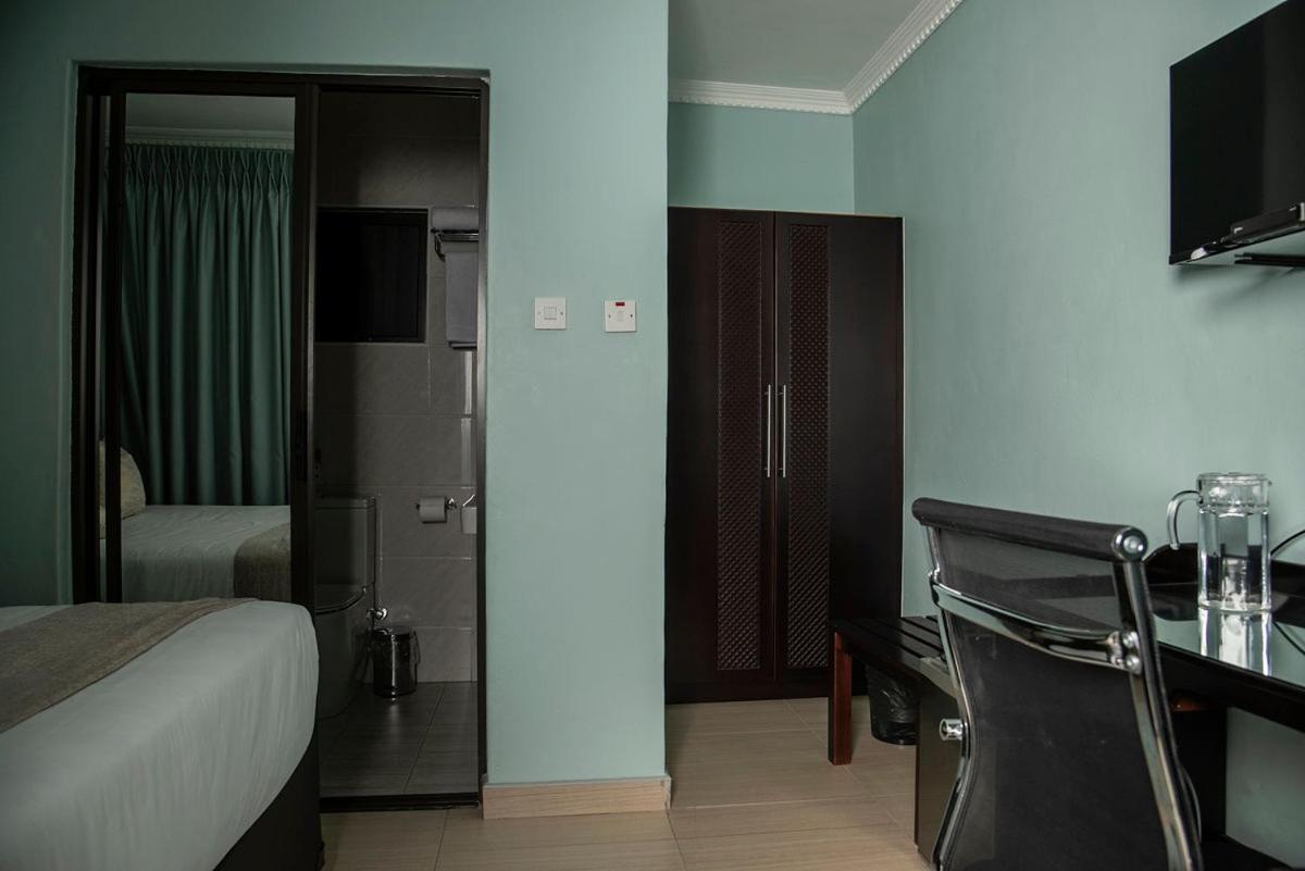 PeaconWood Boutique Guesthouse Palapye Extérieur photo