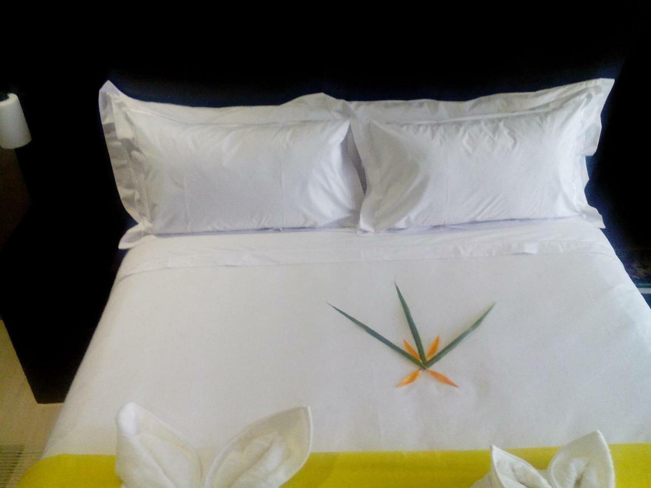 PeaconWood Boutique Guesthouse Palapye Extérieur photo