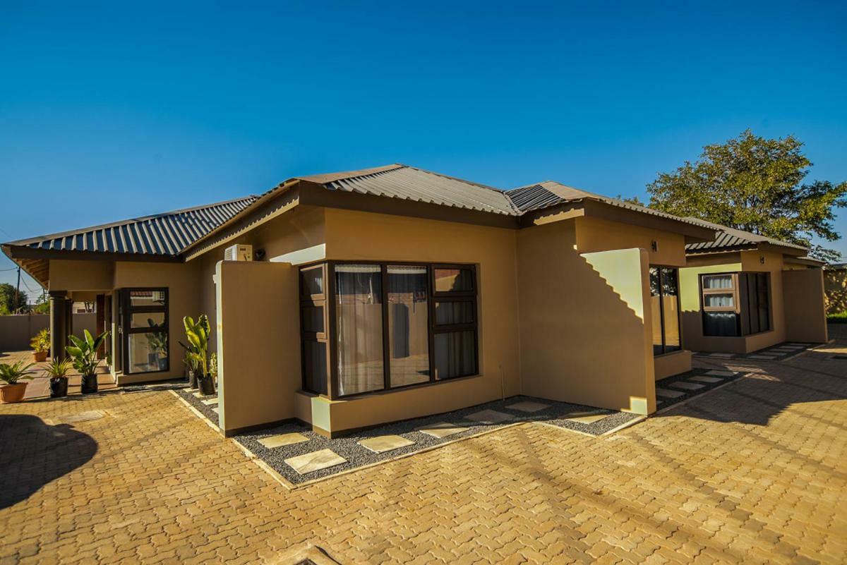 PeaconWood Boutique Guesthouse Palapye Extérieur photo