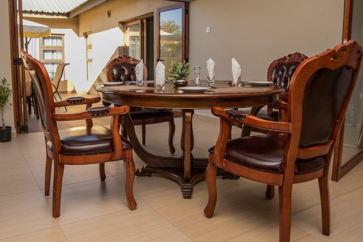 PeaconWood Boutique Guesthouse Palapye Extérieur photo