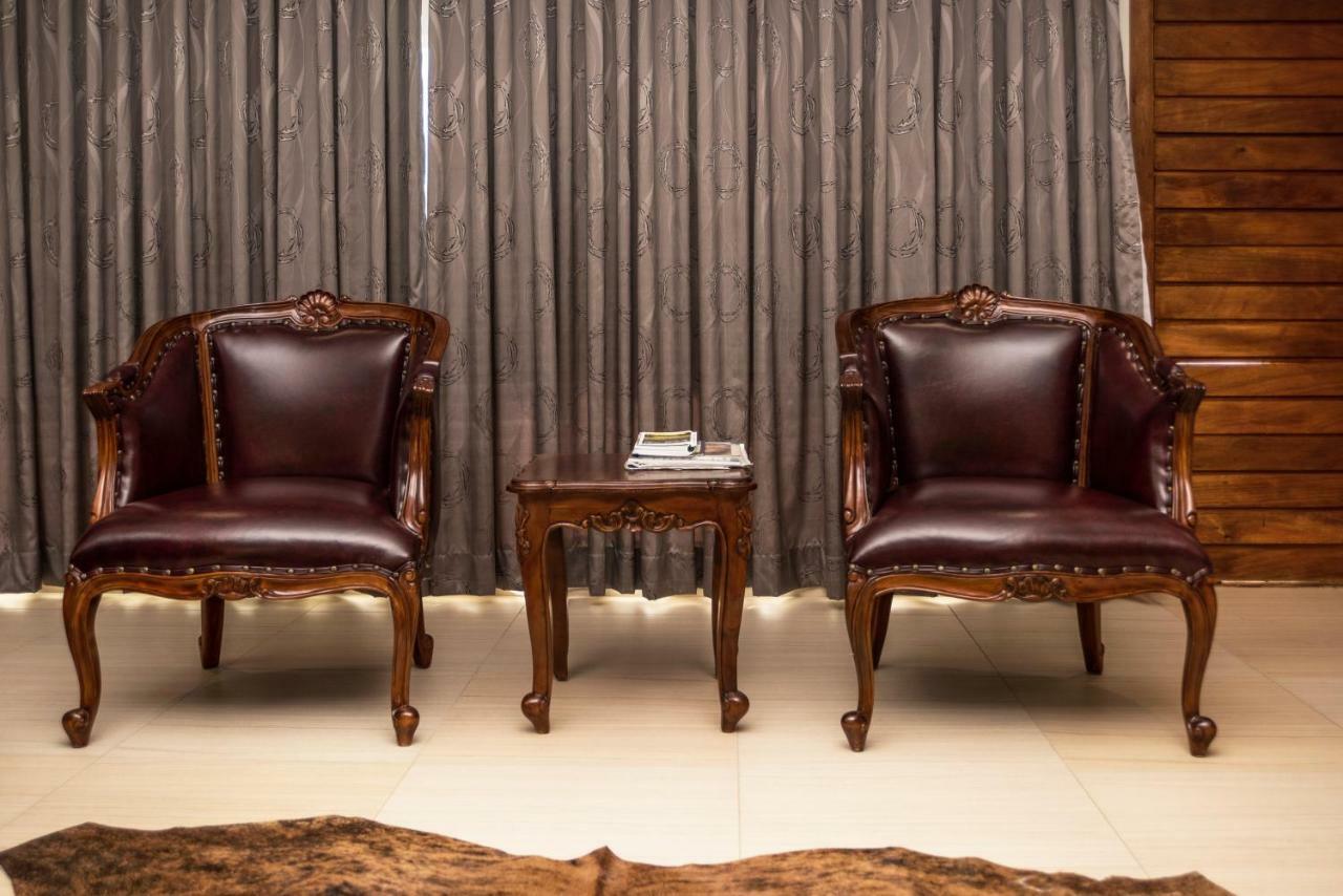 PeaconWood Boutique Guesthouse Palapye Extérieur photo